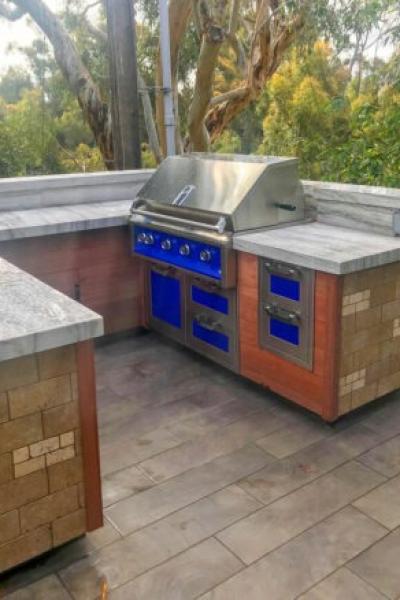 Custom Grill Patio Design 350x438